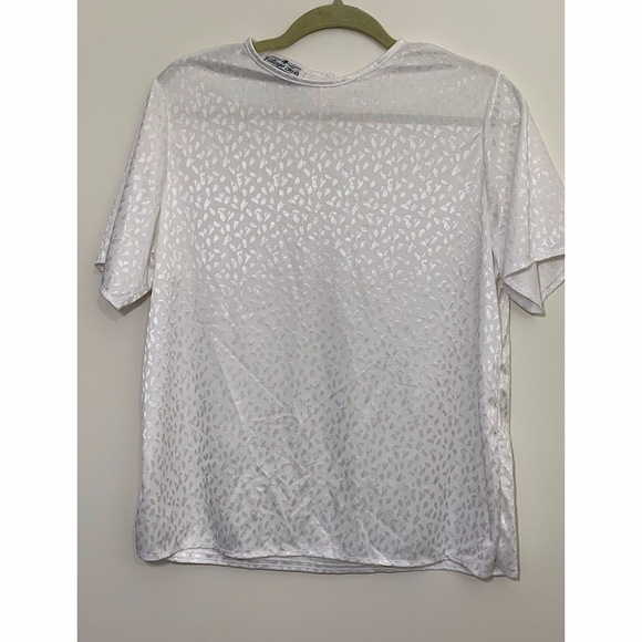 Village Fair White Short-Sleeve - Picture 1 of 5